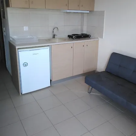 Chrusanthi's Apartman Néa Szkióni